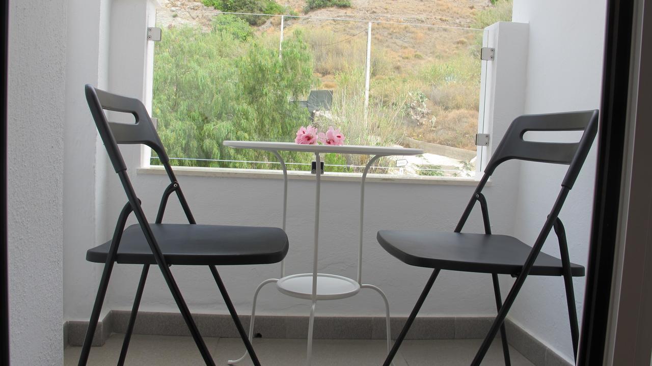 Hostal Onteniente La Mamola Exteriér fotografie